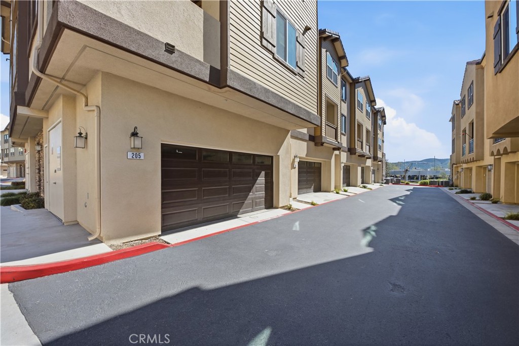 205 Mission Villas Road San Marcos, CA 92069 - Photo 5 of 31