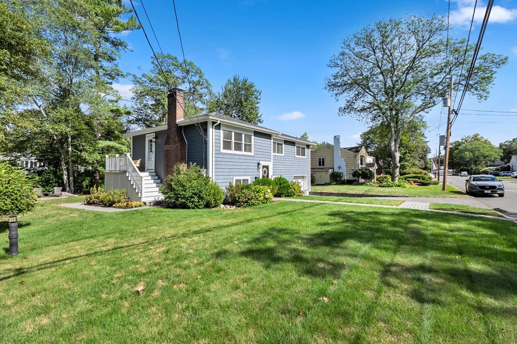 14 Carpenter Road Lynnfield, MA 01940 - Photo 2 of 38 Gallery Image 2