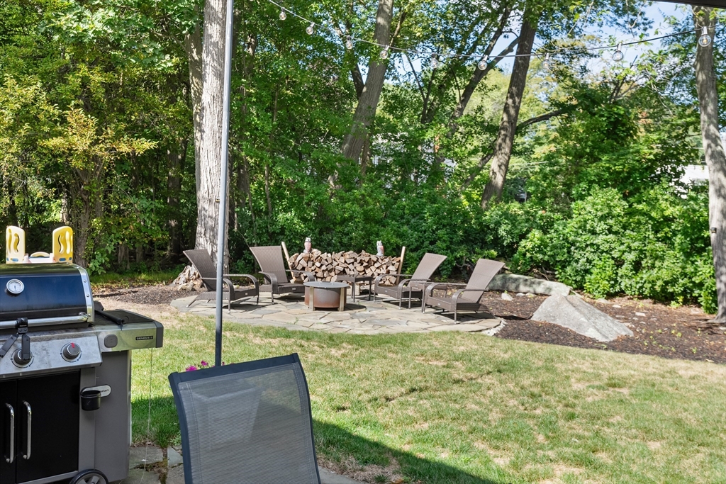 14 Carpenter Road Lynnfield, MA 01940 - Photo 34 of 38 Gallery Image 34
