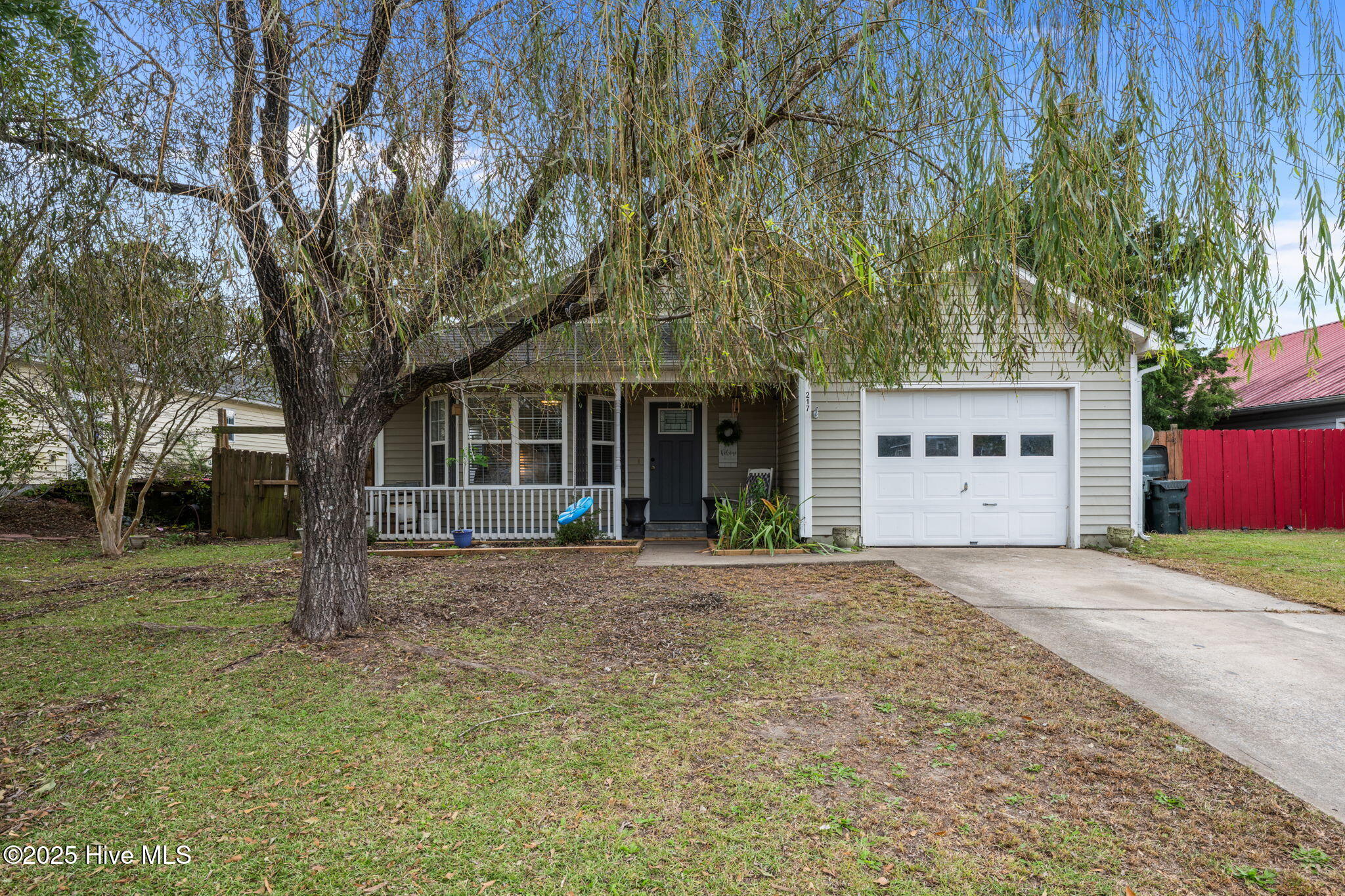 217 Attmore Drive New Bern, NC 28560 - Photo 1 of 23 1-web-or-mls-DSC_7157