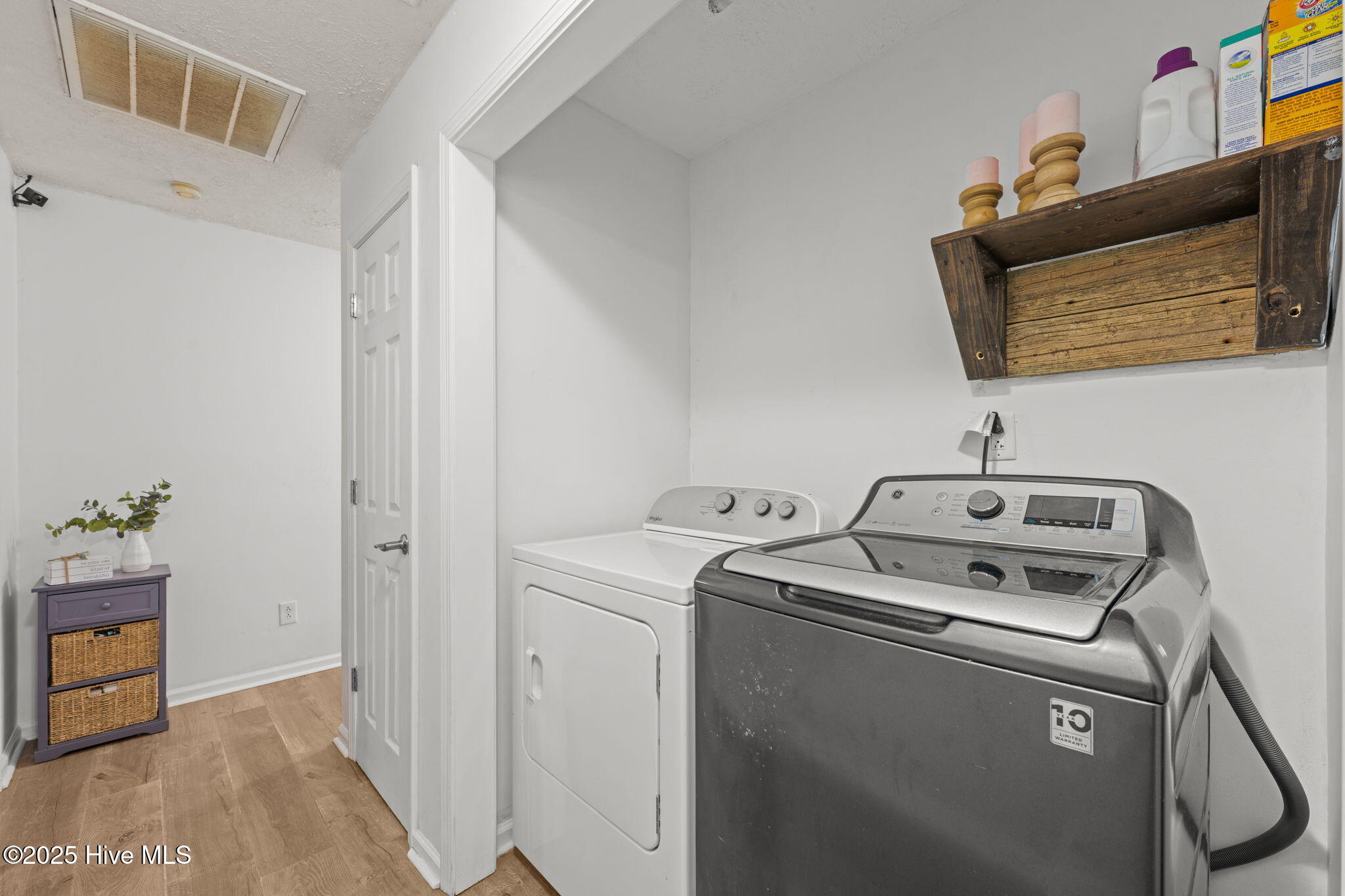 217 Attmore Drive New Bern, NC 28560 - Photo 14 of 23 21-web-or-mls-DSC_7102