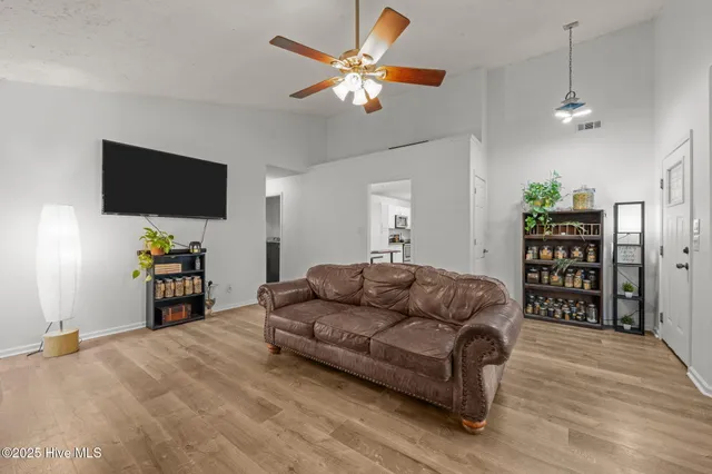 $2,000 | 217 Attmore Drive, New Bern, NC 28560