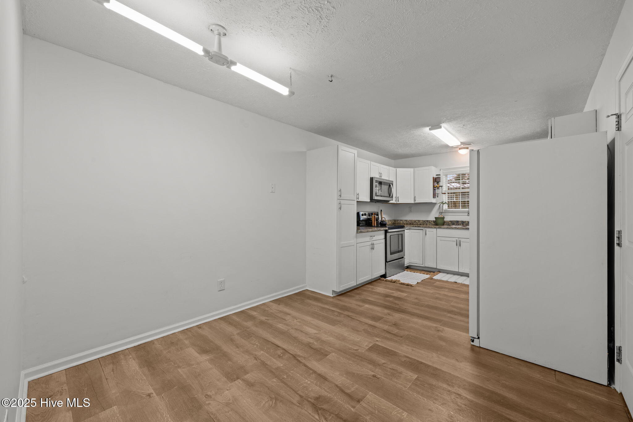 217 Attmore Drive New Bern, NC 28560 - Photo 7 of 23 32-web-or-mls-DSC_7144