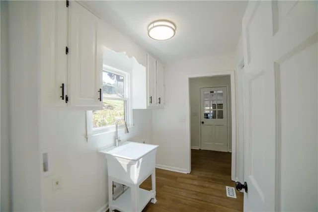 $699,999 | 1190 St Ives Court, Suwanee, GA 30024