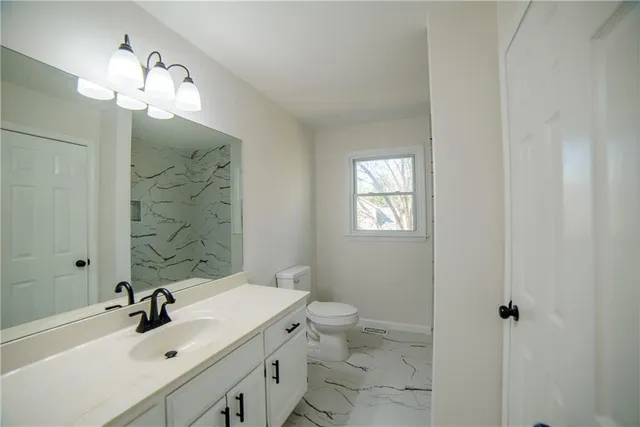 $699,999 | 1190 St Ives Court, Suwanee, GA 30024