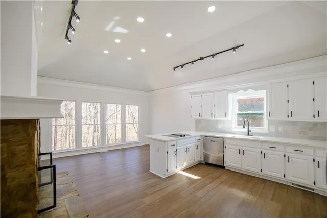 $699,999 | 1190 St Ives Court, Suwanee, GA 30024