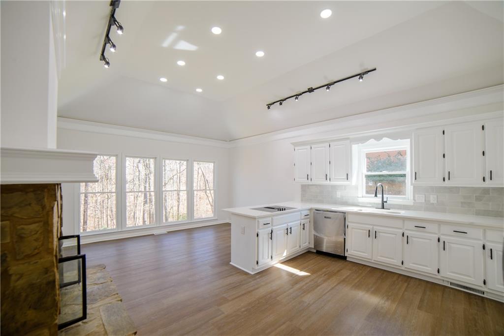 1190 St Ives Court Suwanee, GA 30024 - Photo 7 of 52