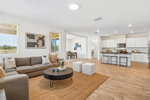 $629,900 | 9471 Pasaje Place, Elk Grove, CA 95624