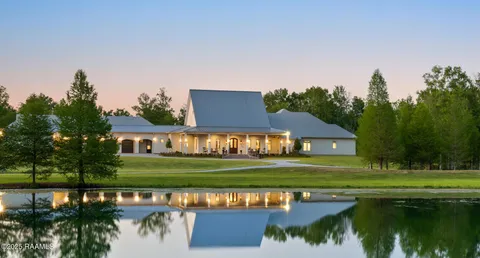 $4,300,000 | 235 North Fieldspan Road, Scott, LA 70583