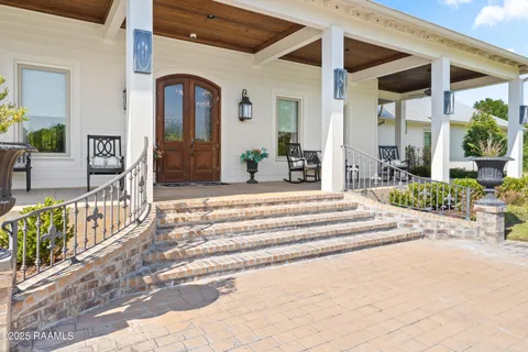 $4,400,000 | 235 North Fieldspan Road, Scott, LA 70583