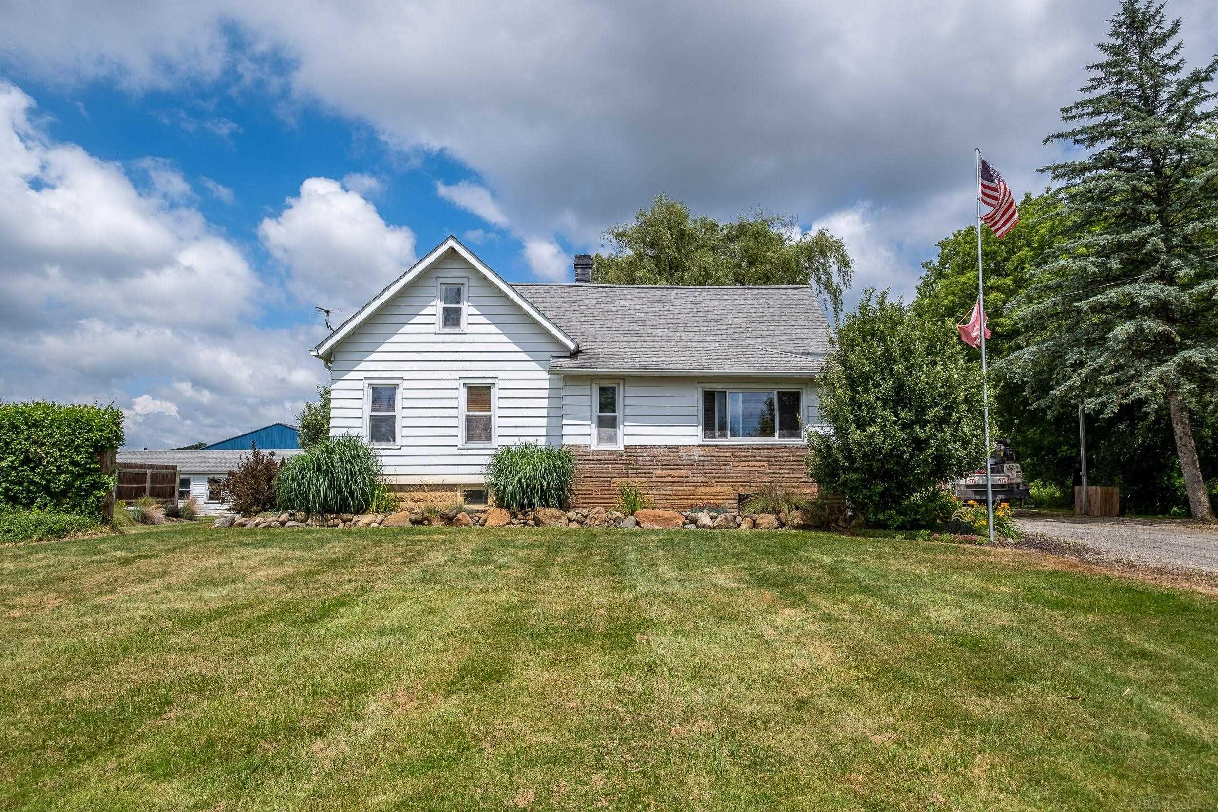 7822 Metcalf Road Avoca, MI 48006 - Photo 2 of 44 50147931-c2a0c7f5-8569-410a-ad58-d982bcf99f06.JPG