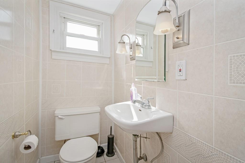 93 Bay State Road Chicopee, MA 01020 - Photo 11 of 26 Gallery Image 11