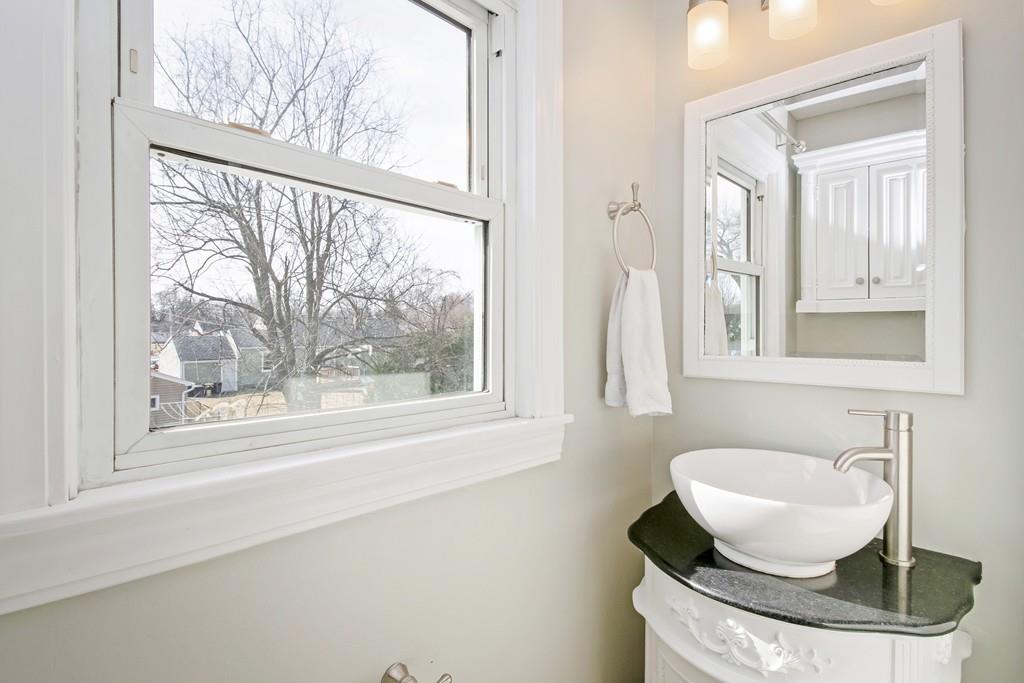 93 Bay State Road Chicopee, MA 01020 - Photo 16 of 26 Gallery Image 16