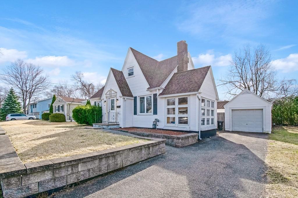 93 Bay State Road Chicopee, MA 01020 - Photo 2 of 26 Gallery Image 2