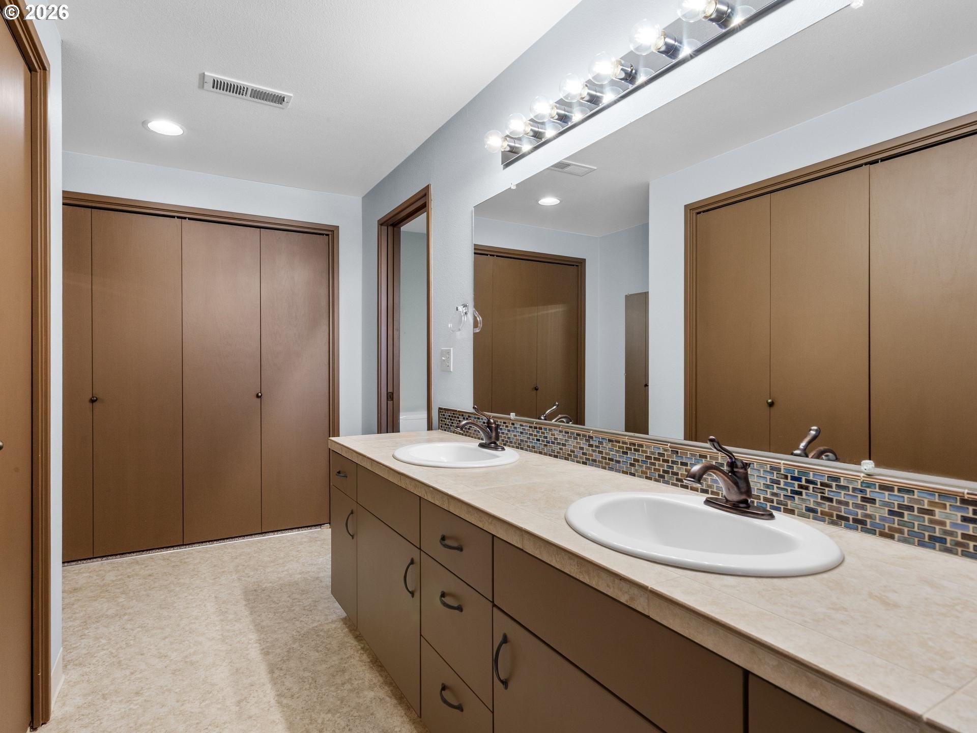 3300 Northeast 164th Street, Unit W1 Ridgefield, WA 98642 - Photo 20 of 31 Gallery Image 20