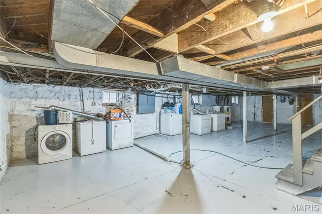 $1,000 | 5512 South Grand Boulevard, St. Louis, MO 63111