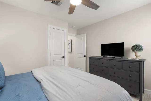 $3,350 | 13709 Gaff Rig Drive, Texas City, TX 77510