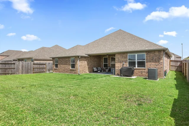 $3,350 | 13709 Gaff Rig Drive, Texas City, TX 77510
