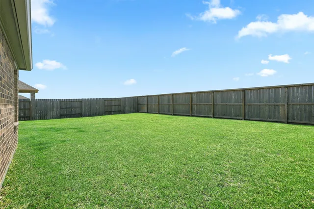 $3,350 | 13709 Gaff Rig Drive, Texas City, TX 77510