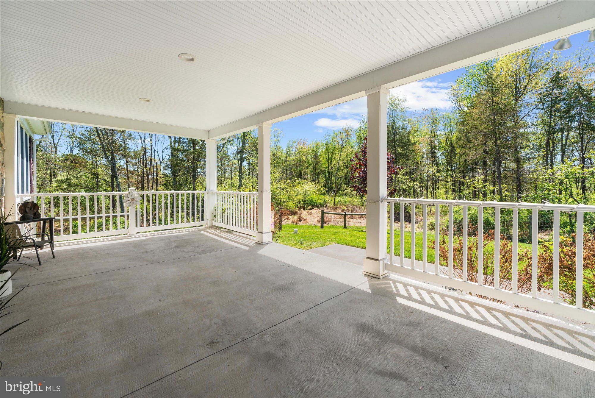 160 South Allentown Road Telford, PA 18969 - Photo 16 of 54 Covered Patio