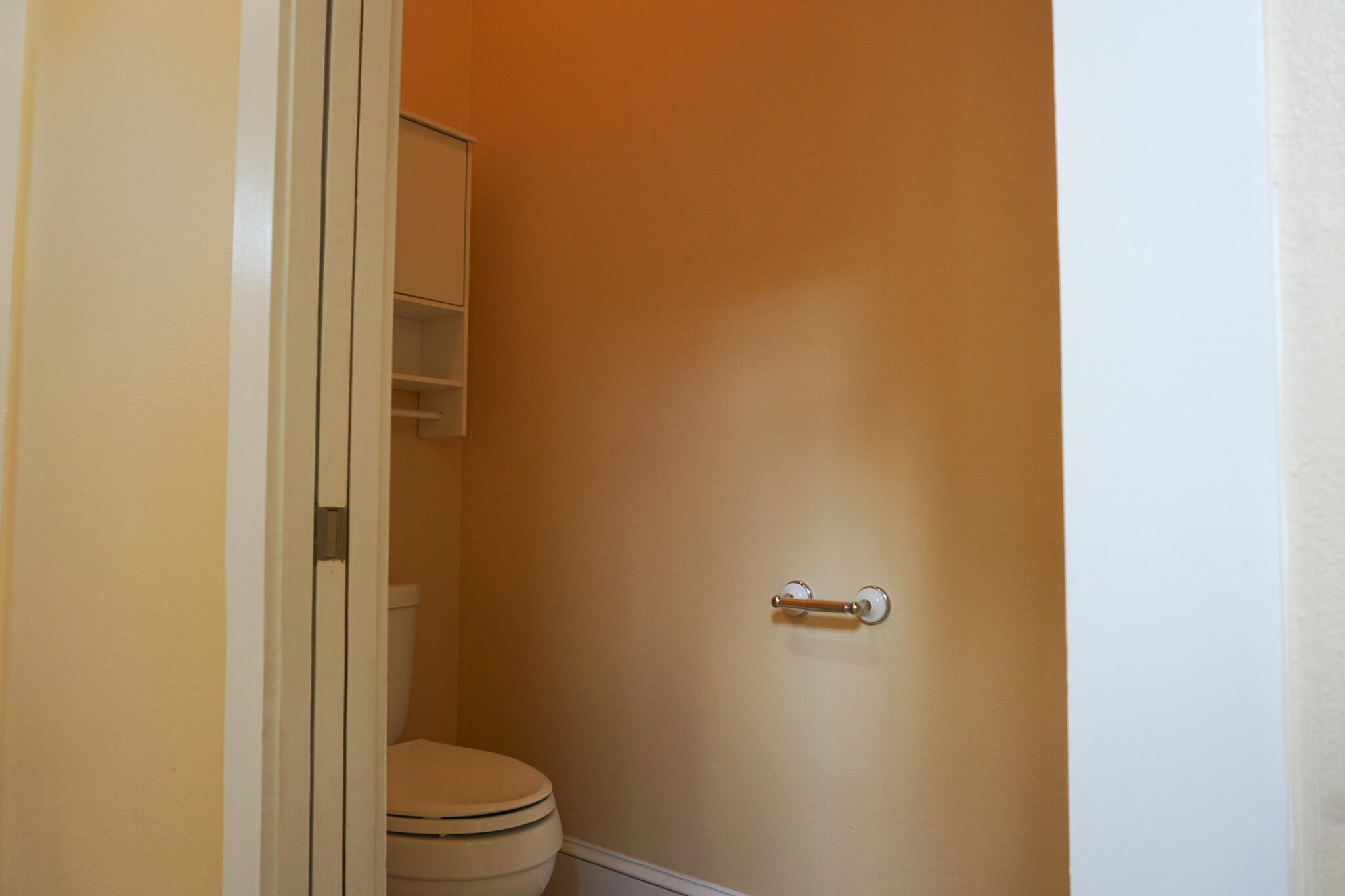 114 Eagle Drive Crestview, FL 32536 - Photo 33 of 63 a bathroom with a granite countertop sink