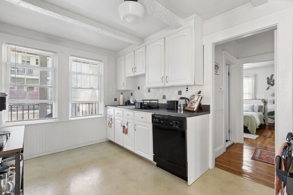 28 Glenrose Road, Unit 2 Boston, MA 02124 - Photo 6 of 21