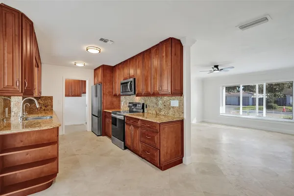$749,000 | 2011 Northeast 34th Street, Lighthouse Point, FL 33064