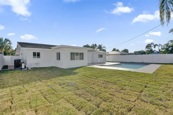 $749,000 | 2011 Northeast 34th Street, Lighthouse Point, FL 33064