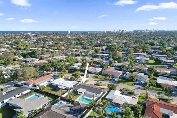 $749,000 | 2011 Northeast 34th Street, Lighthouse Point, FL 33064