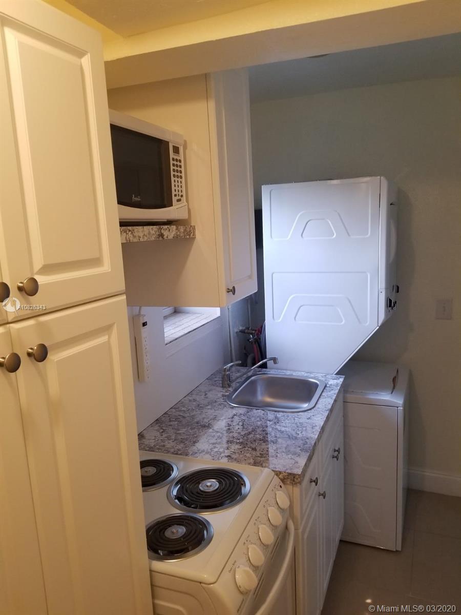 5715 Arthur Street Hollywood, FL 33021 - Photo 15 of 23