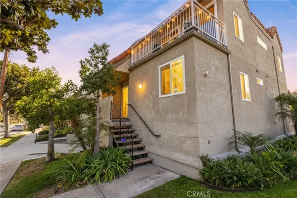 $4,000 | 801 South 2nd Street, Unit 4, Alhambra, CA 91801