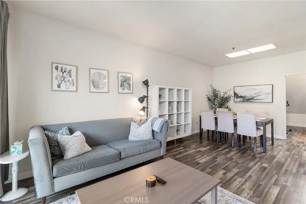 $4,000 | 801 South 2nd Street, Unit 4, Alhambra, CA 91801