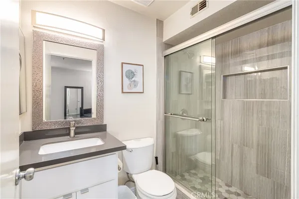 $4,000 | 801 South 2nd Street, Unit 4, Alhambra, CA 91801