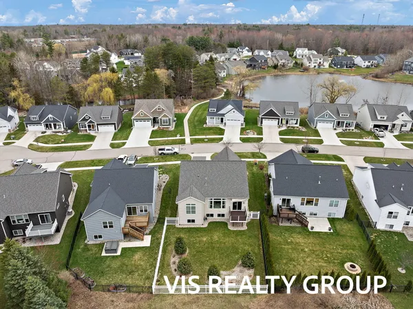 $524,900 | 16501 Wickshire Pl Spring Lake, Spring Lake, MI 49456