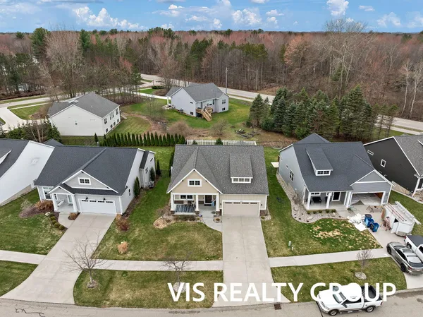 $524,900 | 16501 Wickshire Pl Spring Lake, Spring Lake, MI 49456