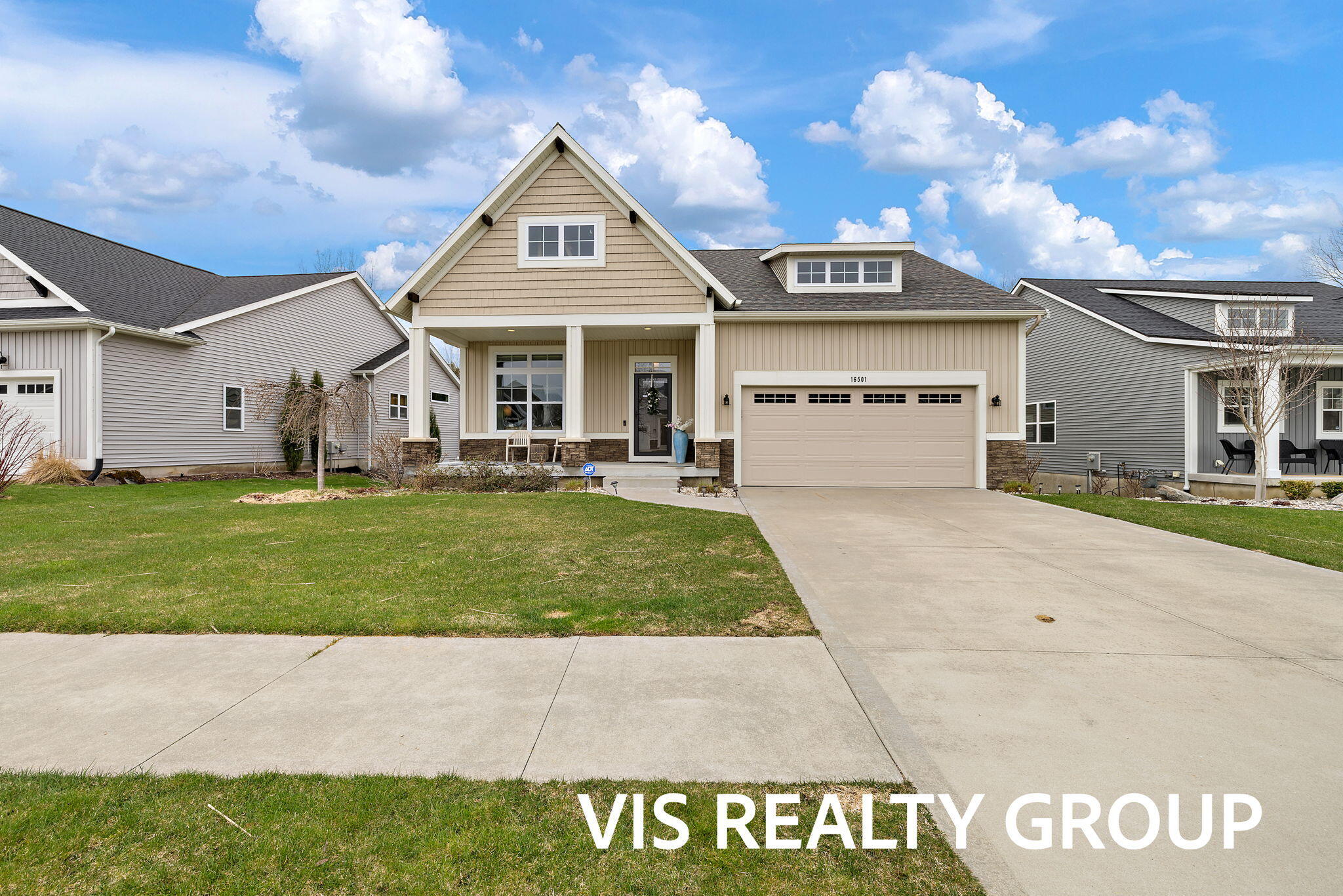 16501 Wickshire Pl Spring Lake Spring Lake, MI 49456 - Photo 77 of 78 58-web-or-mls-2R9A6890