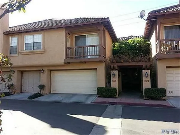 $4,300 | 2736 Monza, Tustin, CA 92782