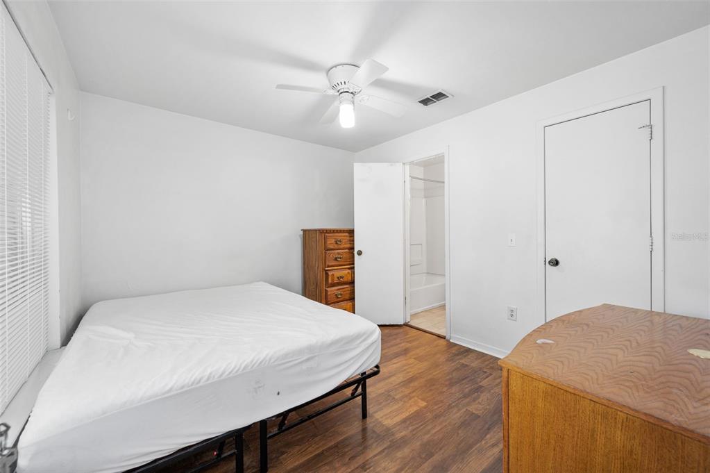 3800 Southwest 20th Avenue, Unit 611 Gainesville, FL 32607 - Photo 23 of 32