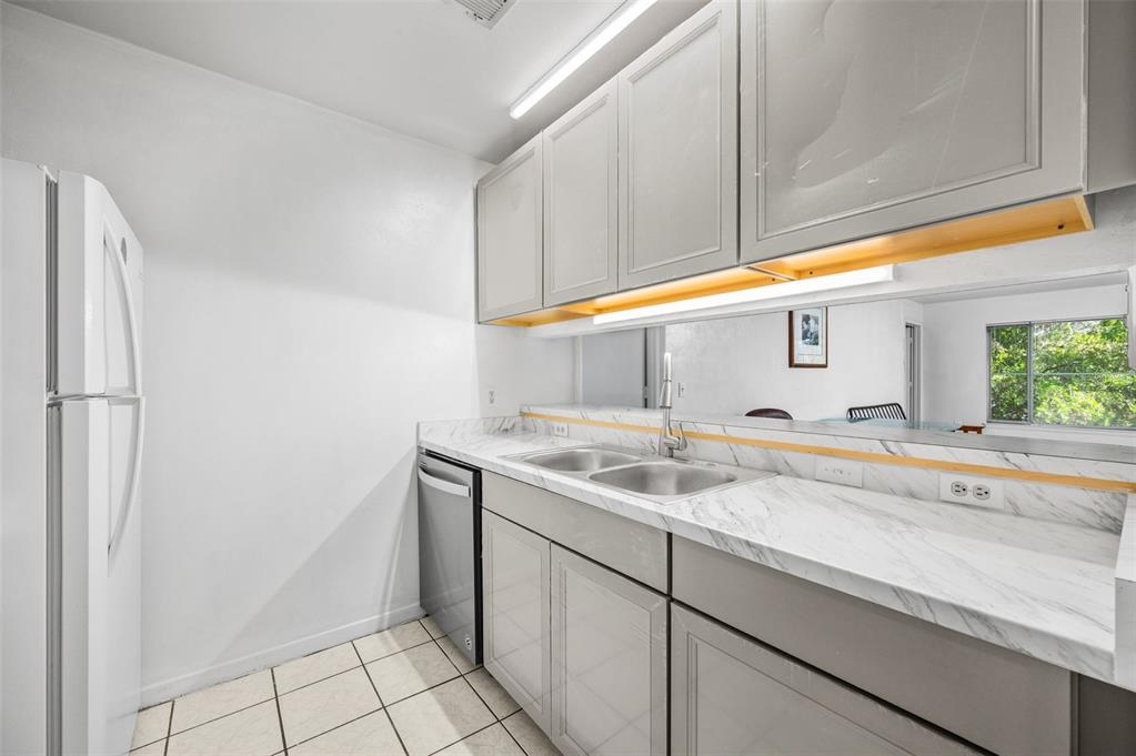 3800 Southwest 20th Avenue, Unit 611 Gainesville, FL 32607 - Photo 6 of 32