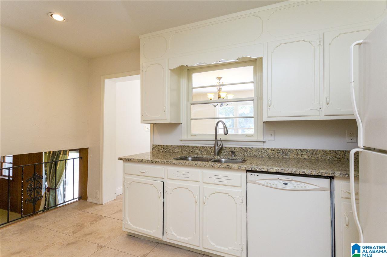 3557 Laurel View Lane Birmingham, AL 35243 - Photo 6 of 41
