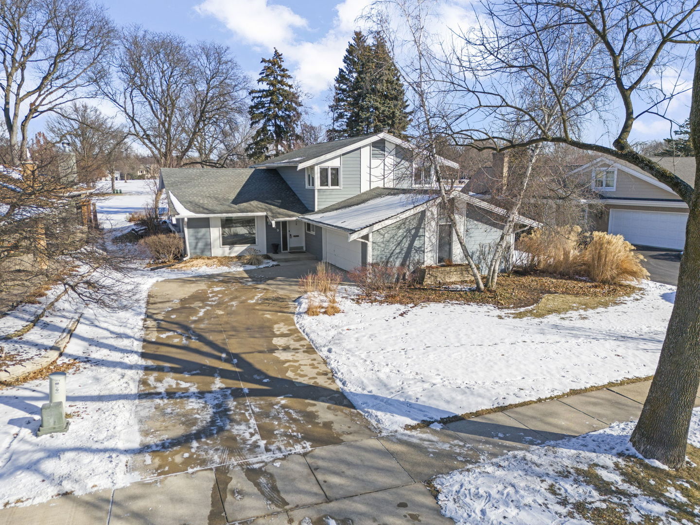 729 Burning Tree Lane Naperville, IL 60563 - Photo 3 of 36