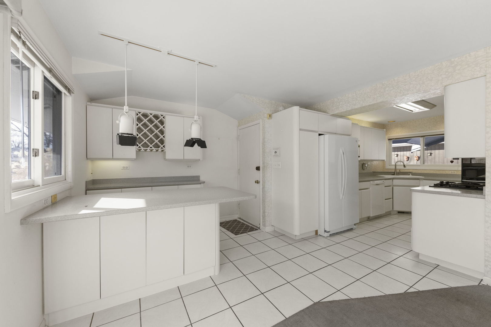 729 Burning Tree Lane Naperville, IL 60563 - Photo 9 of 36