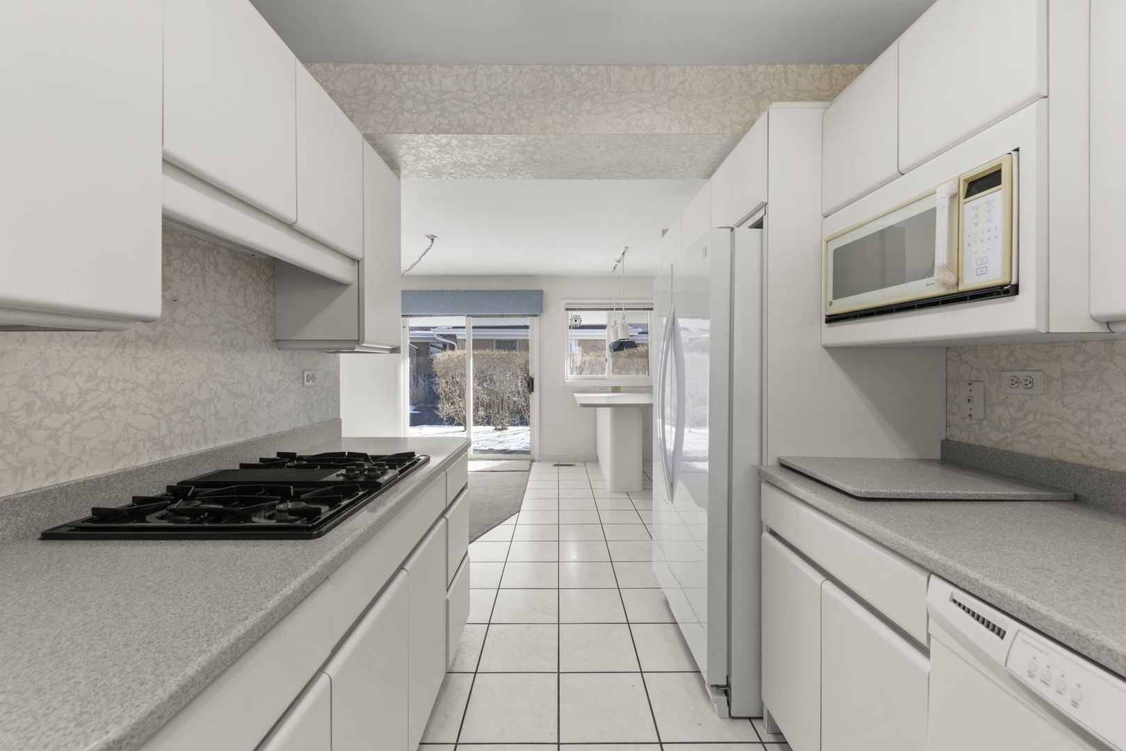 729 Burning Tree Lane Naperville, IL 60563 - Photo 10 of 36