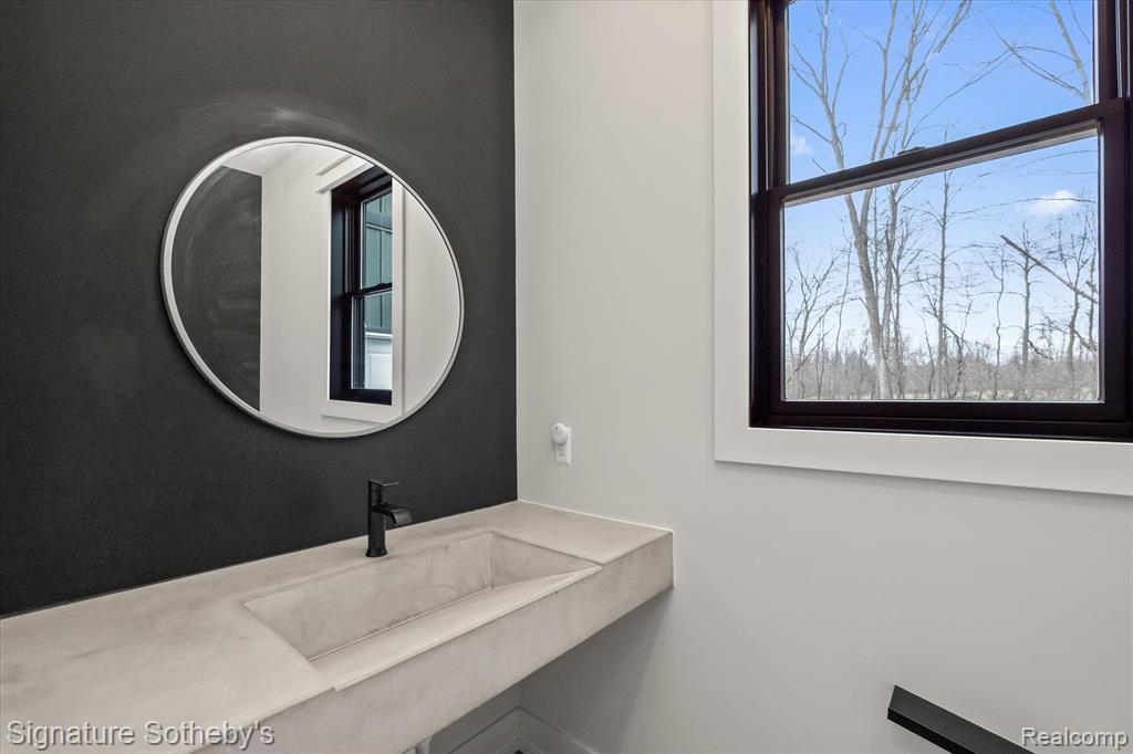 4286 Center Road Linden, MI 48451 - Photo 22 of 70 Gallery Image 22