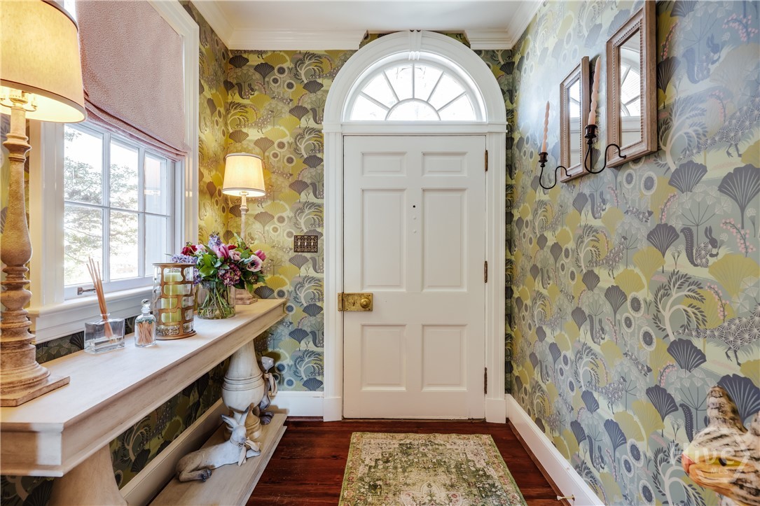 255 Plum Nelly Road Athens, GA 30606 - Photo 7 of 71 Foyer