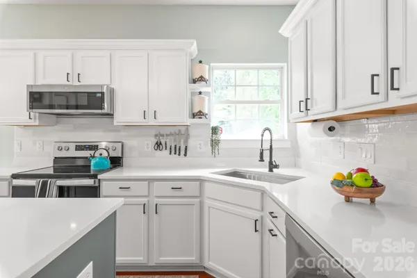 $415,000 | 11422 Larix Drive, Charlotte, NC 28273