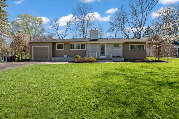 $199,900 | 113 Creek Meadow Lane, Greece, NY 14626