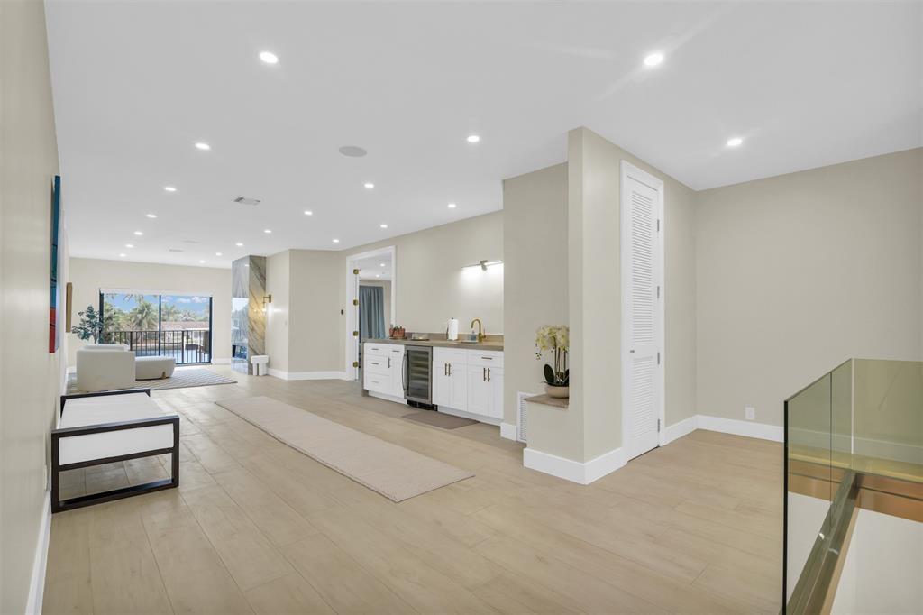 319 South Riverside Drive Pompano Beach, FL 33062 - Photo 31 of 88