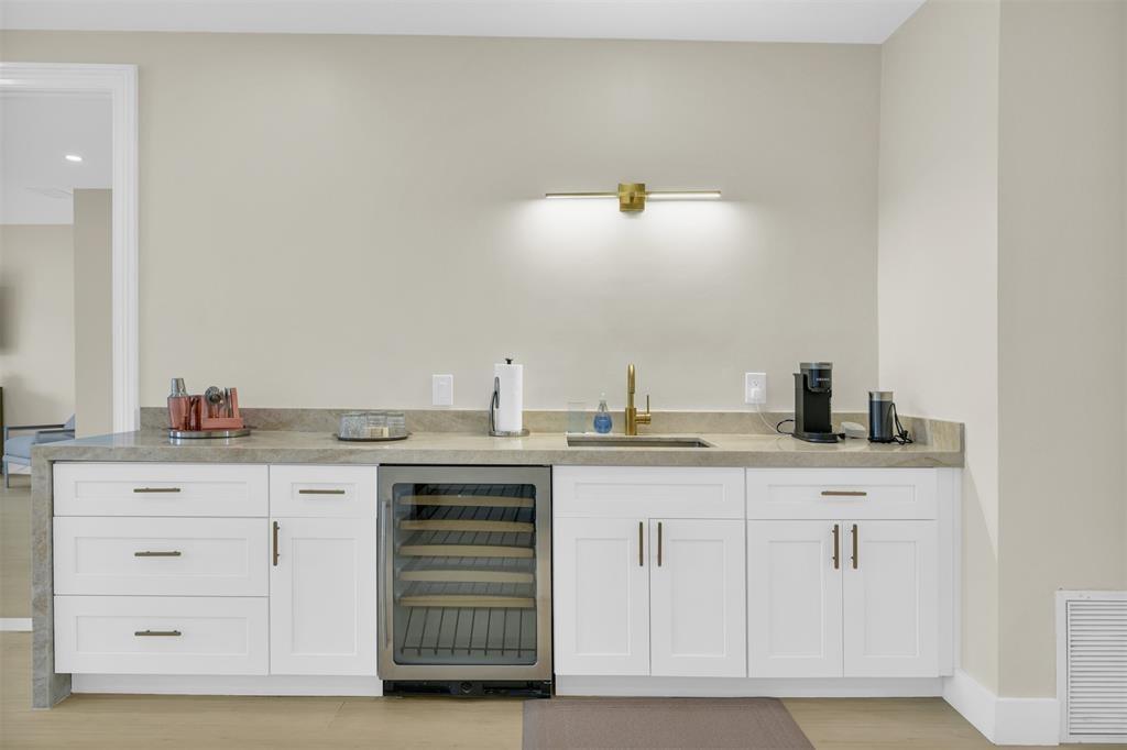 319 South Riverside Drive Pompano Beach, FL 33062 - Photo 34 of 88