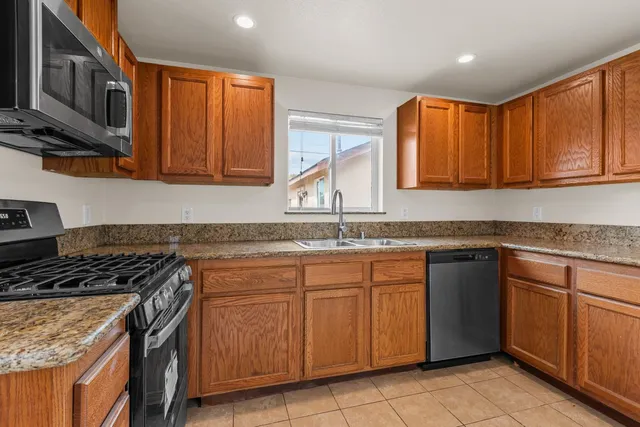 $375,000 | 3925 Palmetto Street, Sacramento, CA 95838